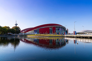 日本娇小15Vs黑人：电竞女神对决非洲之光，少女力压群雄夺冠