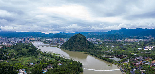 海角小马拉大车妈妈：奇幻世界引共鸣，感动游戏横空出世-1