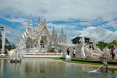 豪华女子体罚学校：神秘学院体罚游戏，揭秘独特教育体验-3